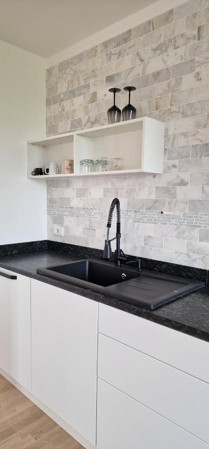 Central Apartment With City View Brasov Bagian luar foto