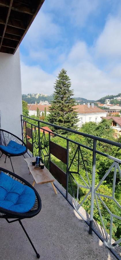 Central Apartment With City View Brasov Bagian luar foto