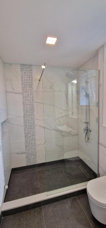 Central Apartment With City View Brasov Bagian luar foto