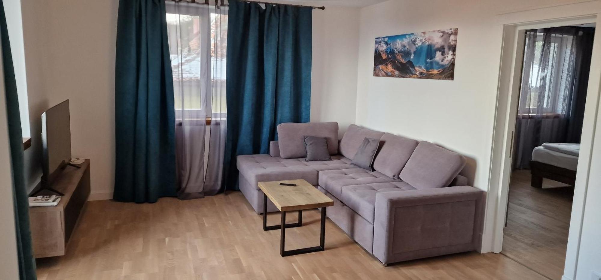 Central Apartment With City View Brasov Bagian luar foto